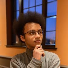 Darian Watson's Instagram, Twitter & Facebook