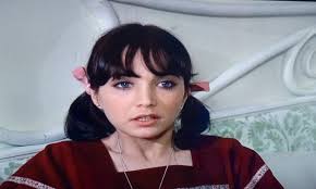 Hello dear friends..so today is a little different "Bob's Bits" kara Brandt  is not happy!!! Emilie is well scary in her role as Brandt..she was only in  6 episodes but I thought