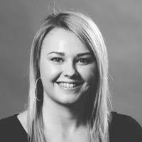 Cassandra Booth's Instagram, Twitter & Facebook