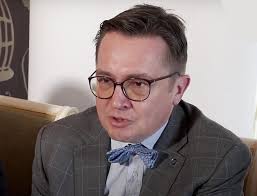 President of the czech dental chamber, dental surgeon, laser specialist, tutor, businessperson blokuji profesionální pr prudiče a za sprosté nadávky. Prezidentem Stomatologicke Komory Bude I Nadale Smucler Zdravotnicky Denik