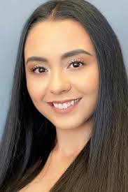 Jennifer Haug's Instagram, Twitter & Facebook