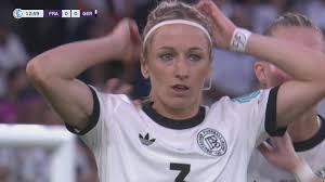 EURO Rood Duitsland trekken haar, strafschop en 1-0 Frankrijk