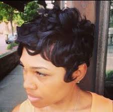 Heat straightening is not difficult as most of us like to make curl for our hair. Short Wavy Hair Styles Short Hair Styles Short Sassy Hair