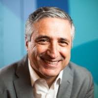 Gil Dow's Instagram, Twitter & Facebook