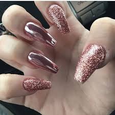 Nailfie Clevelandnails Clevelandnailtech Chrome Oceannailsupply Glitter Glam Nailsofinst Chrome Nails Designs Chrome Nail Art Rose Gold Nails Glitter