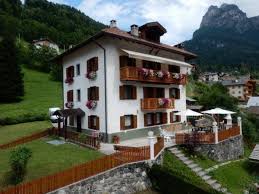 The house of alba de tormes (spanish: Apartments Casa Alba Alleghe Monte Civetta