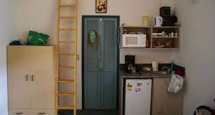 Without all the familiar appliances and gadgets back at your parents' place, it might seem impossible to get any. How To Cook In The Dorm Room Arts Culture Smithsonian Magazine