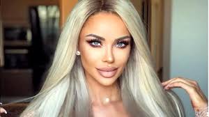 Câteva săptămâni mai târziu, cei doi au făcut nunta, iar nașii de cununie au fost nicoleta luciu și zsolt csergo. Cum A IeÈ™it Bianca DrÄƒguÈ™anu Cu FetiÈ›a Ei La PlajÄƒ In Turcia Blondina A Postat Totul