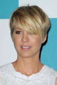 Which edge you use depends on how long your hair is to begin with, and how short you want it to be at the end. Layered Razor Cut Hairstyles Weekly