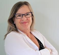 Karen Helmick's Instagram, Twitter & Facebook