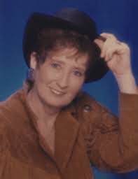 Louise Epperson's Instagram, Twitter & Facebook