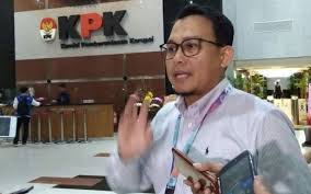 The world of television and entertainment is constantly in flux. Max Sopacua Minta Kasus Hambalang Diusut Tuntas Ini Respons Kpk Kabar24 Bisnis Com
