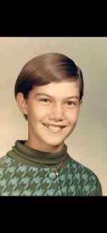 Who had a "Twiggy" hair cut?