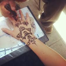 Artists create intricate designs on your skin—most often on your hands and feet—that are visible for about a month, so it's perfect for the indecisive. I Love You Los Angeles Joy The Baker