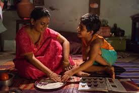 Aja, a clever young street magician from mumbai, sets out on an extraordinary journey when his mother passes away, to find the father he never the story is lackluster although based on romain puertolas novel of the same name wherein a fakir who got trapped in an ikea wardrobe is the. The Extraordinary Journey Of The Fakir De Ken Scott 2017 Unifrance