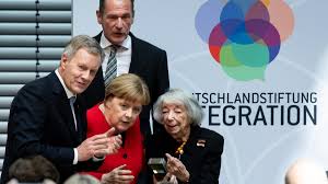 Margot friedlaender, klaus gross, gerd natschinski. Holocaust Uberlebende Margot Friedlander Ausgezeichnet Zdfheute