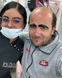 Me fui q a hacer las cejas donde Majo, la mujer que le hizo el trabajo a la  cuñada de Petro (por el cual su marido llamó a reclamar, en el más