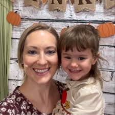 Free food distribution in Clyde area after flood