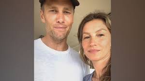 Gisele bündchen dá show de pernas com calça de látex justíssima. Gisele Bundchen Tom Brady Say Thanks To Health Care Workers With Sweet Note From Son Video Abc News