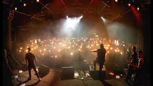 Pe 15 septembrie de la ora 21:30, va asteptam la hard rock cafe la un mult asteptat concert cu celelalte cuvinte! Dirty Shirt Ansamblul Transilvania Folkcore Detour Full Dvd 2018 Apathia Records Youtube