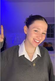 Get Ready with Me: School Outfit for Curly Hair