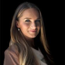 Alicia Gaba's Instagram, Twitter & Facebook