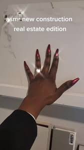 Edith Ayres (@edith.ayres)