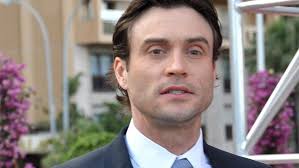 Cane (Daniel Goddard) : « Avec mon retour dans Les Feux de l'amour, j'ai  craint la colère des fans »