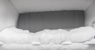 Buzdolabı kullananların zaman içinde yaşadıkları pek çok sorun arasında özellikle buzdolabında karlanma sorununun farklı nedenlerden dolayı buzdolaplarında en sık karşılaşılan sorunlardan bir diğeri buzdolabında meydana gelen buzlanma olayıdır. Buzdolabi Neden Buz Yapar Tozlu Mikrofon