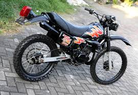 Kali aja ada yg yg bosen di jalan aspal …pengen naek gunung bisa nih jadi inspirasi new megapro 2012 versi offroad tak paham kuliner namun tidak ada makanan yang dicela alias doyan semua.hehehe. Suzuki Ts 125 1996 Surabaya Sport Trail Vintage Incaran Rider Adventure