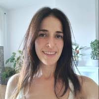 Irene Navarrete's Instagram, Twitter & Facebook