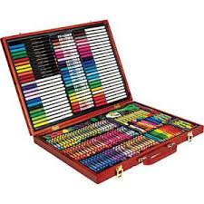 Crayola 200 Piece Masterworks Art Case 35 99 Crayola Art Set Art Case Best Christmas Toys