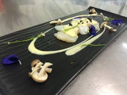 Petoncle Fumee Et Beurre Blanc A La Truffe