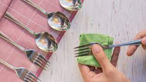 So können sie mit alufolie und salz ihr silber putzen. Silber Reinigen Hausmittel Und Tricks Brigitte De