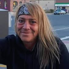 Power out for anyone else, or is it just my old house? 😂