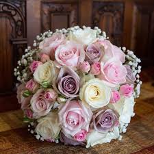 A bride's wedding bouquet truly speaks to her style. Leaf Designs Ni