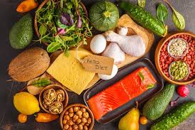 Untuk mengontrol kadar gula darah, penderita diabetes perlu mengonsumsi makanan bergizi seimbang yang terdiri dari karbohidrat, lemak sehat, protein, dan ada beberapa jenis makanan yang baik untuk membantu menurunkan gula darah, yaitu: Diet Asyik Dan Mengenyangkan