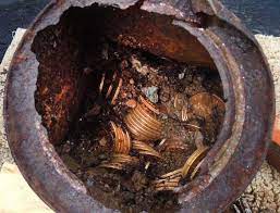Underwater metal detecting tips for beginners in 2019. Couple Finds Gold Coins When Finders Keepers Is Legally Sound Time
