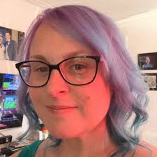 Carrie Summers (@readtogetheruk)