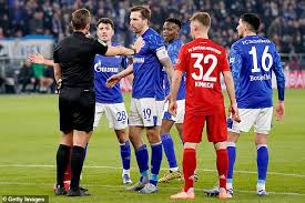 Find out everything about joshua kimmich. Bayern Munchen Fortschritte Halbfinale Des Deutschen Cup Nachdem Joshua Kimmich Streik Sieht Aus Schalke Aktuelle Boulevard Nachrichten Und Fotogalerien Zu Stars Sternchen