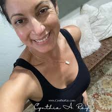 FREE 5-Day Challenge starting January 20–24, 2024 called Rewire Your Health  for 2025: From Cravings to Freedom