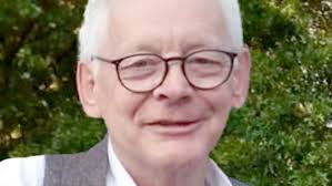 Nach schwerer Krankheit: Uhrmacher Helmut Schmitz aus Ostrhauderfehn ist  gestorben