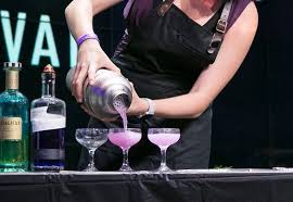 When should you shake and when should you stir? Prepare To Be Empressed By The 1st Place Winner For Best Cocktail At This Years Nycocktailexpo Prepare To Be Empre Fun Cocktails Cocktails Creative Cocktail