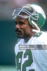 Mike Quick of the Philadelphia Eagles looks