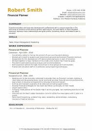 No matter you are applying for a position of cfo or financial controller, financial analyst or planner, portfolio manager or investment consultant the requisites for the financial resume are all the same. Financial Planner Resume Samples Qwikresume