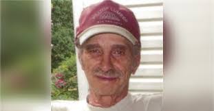 Travis Hostetler's Instagram, Twitter & Facebook