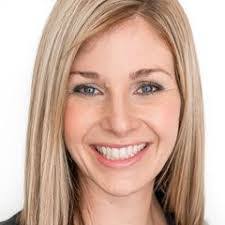 Kari Gordon's Instagram, Twitter & Facebook