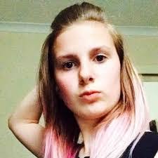 Tia Holmes's Instagram, Twitter & Facebook