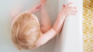 Here's a recipe for an oatmeal bath soak that your dry skin will love. Oatmeal Baths For Babies How To Benefits And More