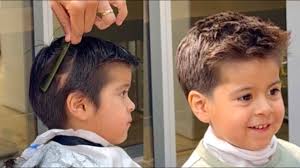 Barbero tapa cicatriz de niño con el corte de cabello😱 #hairstyle  #tutorial #haircut